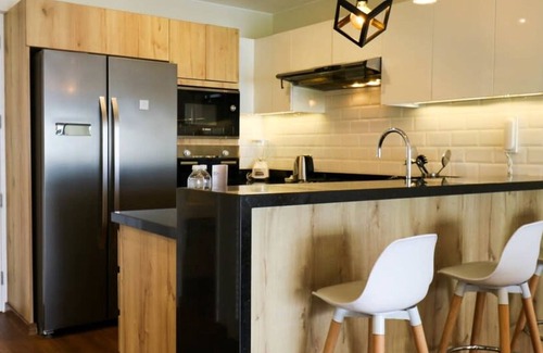 Armendariz Apartamento | w Fascinating 1BR With Balcony in Miraflores