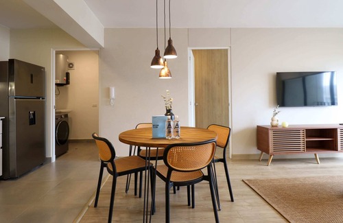 Santa Cruz Apartamento | w* | Impressive 2BR with balcony in Miraflores