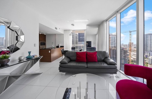 Downtown Miami Apartamento | W Miami - LUXURY condo w/Amazing Views