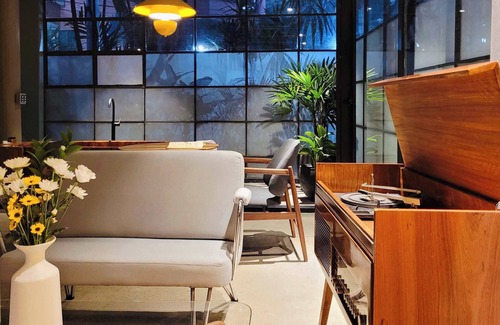 El Poblado Apartamento | w* | Radiant Loft w/ Fantastic Jacuzzi in Poblado