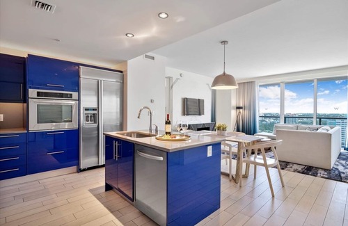 Central Beach Condominio | W Residences 2 Bedroom Suite 2 Condo by RedAwning