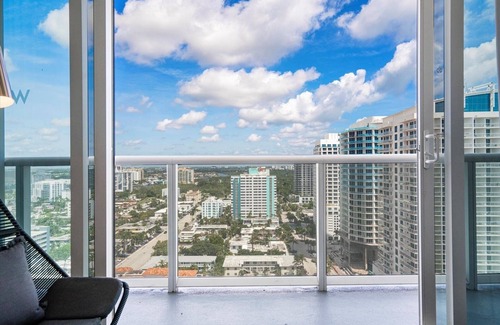 Central Beach Condominio | W Residences 2 Bedroom Suite 2 Condo by RedAwning