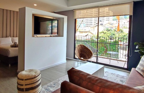 Centro International Apartamento | w*| Sophisticated 1BR in Luxury Building