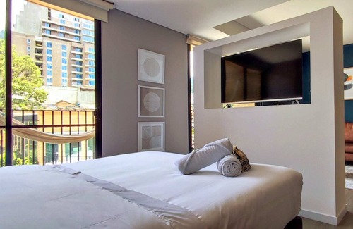 Centro International Apartamento | w*| Sophisticated 1BR in Luxury Building