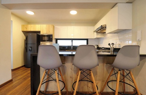 Armendariz Apartamento | w* | Spotless 2BR with Balcony in Miraflores