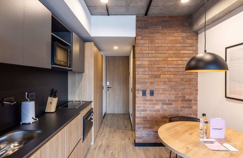 Barrios Unidos Apartamento | w* | Stylish loft near Parque Virrey
