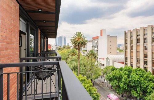 Hipodromo Apartamento | w* | Vibrant 2BR with Balcony in Condesa