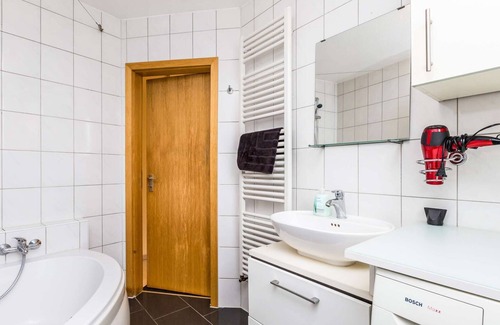Muelheim Apartamento | apartamento W1 -1. OGSea nuestro huésped, o más bien nuestro amigo.