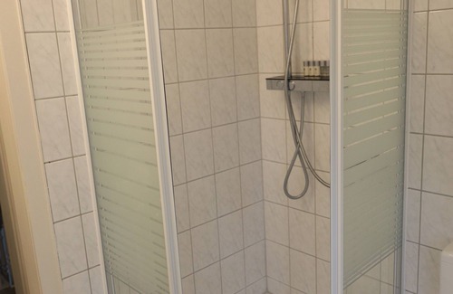 Hullhorst Apartamento | W3, Ferienwohnung mit Klimaanlage 42qm