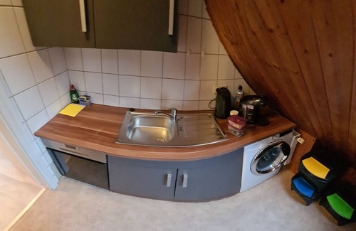 Hullhorst Apartamento | W4, apartment with air conditioning, 2 bedrooms with 4 single beds.