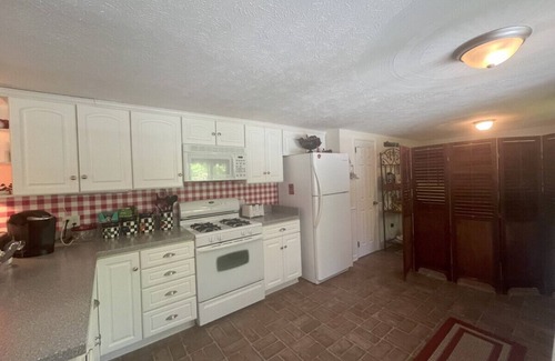 Skaneateles Cabina | Wackerbarth Cottage-Skaneateles Lake Level Lake Access