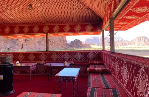 Wadi Rum Alquiler De RV | Wadi rum desert