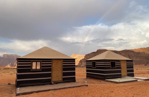 Wadi Rum Alquiler De RV | Wadi rum desert
