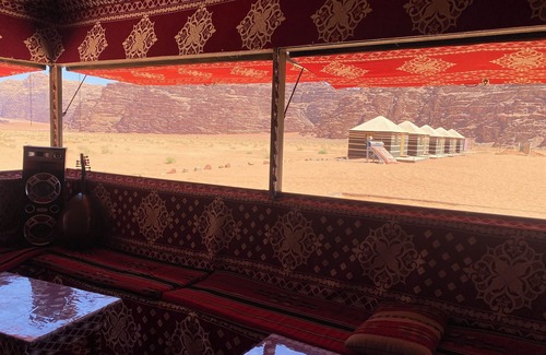 Wadi Rum Alquiler De RV | Wadi rum desert