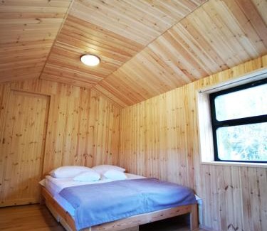 Narewka Casa | Wagon Przystanek Gnilec