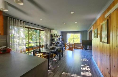 Warburton Casa | 'Wahroonga' home among the Gum trees in Warburton