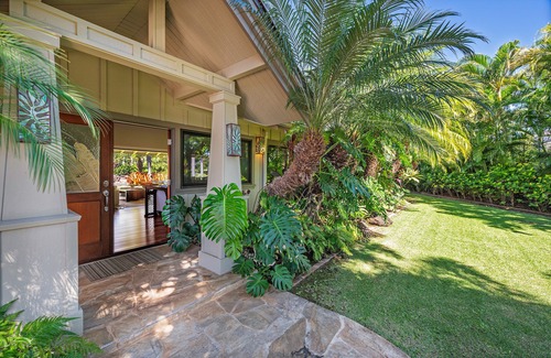 Kuliouou - Kalani Iki Casa | Waialae Golf Estates Tranquil Home w/Private Pool-Exclusive Golf Course View
