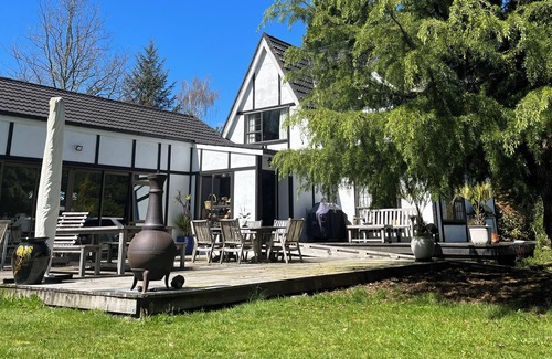 Broadlands Forest Casa | Waiara farmhouse Located 15-20 mins drive north of Taupo. Private country living