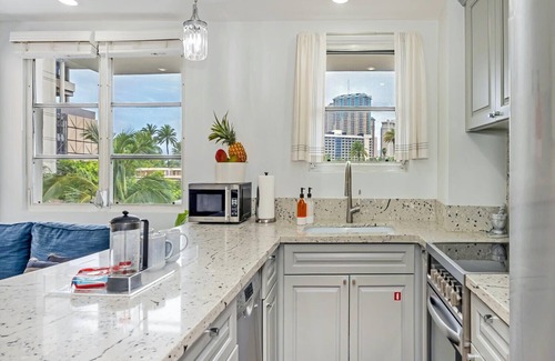 Waikiki Apartamento | Waikīkī Beach Loft cerca de restaurantes (100% legal)
