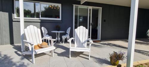 Waikanae Casa | Waikanae Beach Suite Retreat