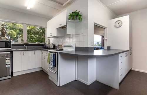 Waikanae Casa | Waikanae Old Beach - sun, views and sand
