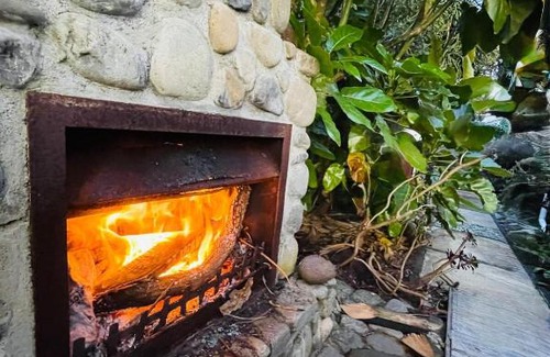 Waikanae Casa | Waikanae Olde Beach Palm Cottage 2 min to Beach