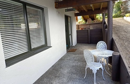 Waikawa Apartamento | Waikawa Landing studio apartment in Picton, gateway to the Marlbourough Sounds