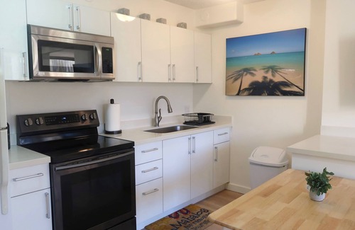 Waikiki Condominio | Waikiki Banyan - Free Parking, AC, Wi-Fi, Conveniently Located