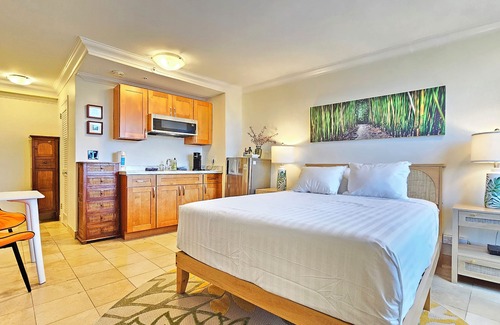 Diamond Head - Kapahulu - St. Louis Hotel | WAIKIKI GRAND HOTEL® 416 Surfing adventure Ste in Waikiki 2min to Queens Beach🏝
