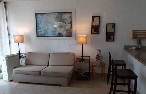 Waikiki Apartamento | ~Waikiki~ LOWEST RATES IN AREA ~ 1 Bedroom ~ Fully Furn ~ Blocks to Beach ~