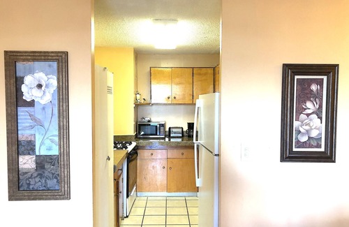 Waikiki Apartamento | ~Waikiki~ LOWEST RATES IN AREA ~ 1 Bedroom ~ Fully Furn ~ Blocks to Beach ~