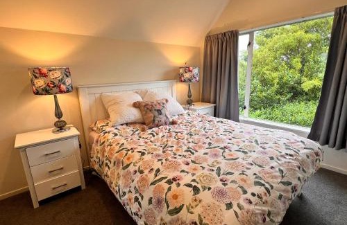 Burnside Casa | Waimairi Road - Christchurch Holiday Homes