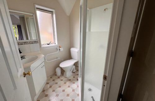 Burnside Casa | Waimairi Road - Christchurch Holiday Homes