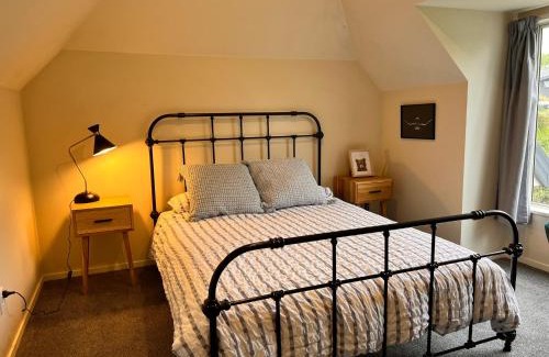 Burnside Casa | Waimairi Road - Christchurch Holiday Homes