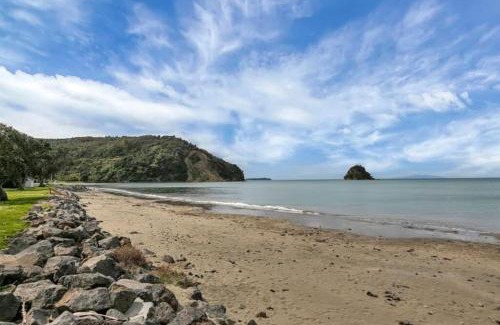 Waiwera Cama Y Desayuno | Waiwera Beach Getaway