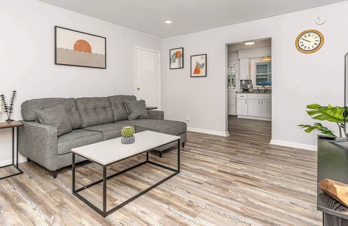 Northeast Virginia Beach Casa | Wake Forest Bungalow - Suite B