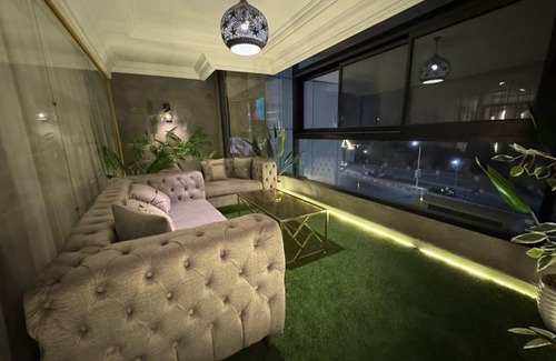 Al-Basatin Apartamento | “Wake up to Nile views and live the luxe life in Lovely 3-bedroom -with AC”