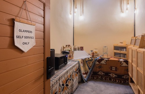 Mae Pim Alquiler De RV | Wake Up to the Sound of Waves – Cozy Beachfront Glamping
