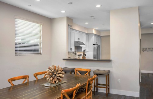 Crown Point Casa | Wake Up to the Waves- Private Beach Home