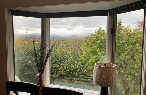 Cambridge Casa | ¡Despertando en las nubes con una vista de montaña de un millón de dólares!