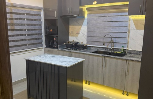 Abeokuta Apartamento | Waldam Castle Apartment Ibara: A 3-bedroom duplex with modern facilities