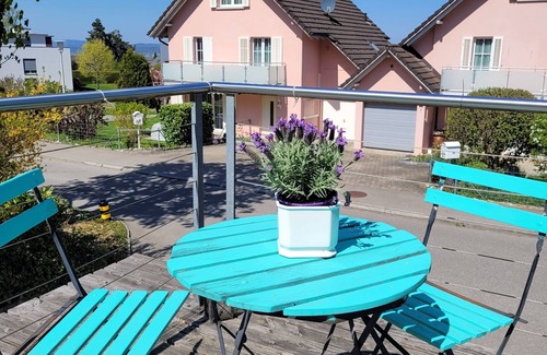 Kreuzlingen Casa | Waldrandhaus mit See-/fernsicht, Grossem Garten, Trampolin