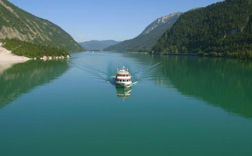 Pertisau Apartamento | Waldvilla am See