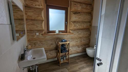 Neuhutten Apartamento | Waldzeit Lodge - Ferienwohnung Hase