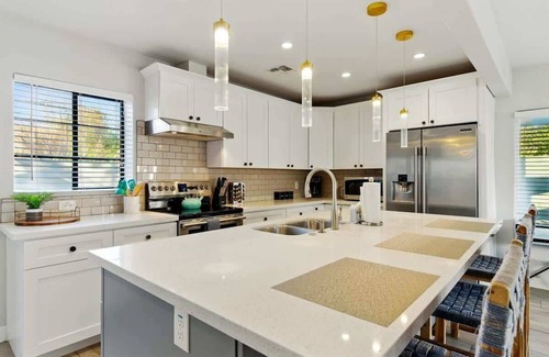 South Scottsdale Casa | Walk 2 Old Town| Sparkling Pool | Fire Pit | Oasis