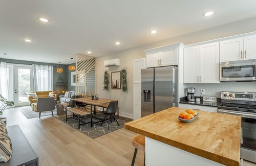 Chattanooga Casa | Walk Bike Swim! Pool + Downtown + Riverwalk