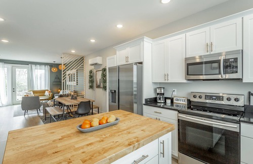 Chattanooga Casa | Walk Bike Swim! Pool + Downtown + Riverwalk