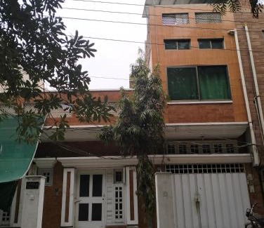 Faisalabad Apartamento | Walk & Comfort Stay Inn