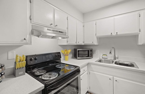 Downtown Las Vegas Apartamento | Walk Downtown Las Vegas 875 sf 2BR/1BA Fremont Arts District & 8Min to The Strip