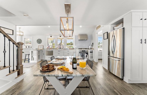 Scituate Casa | BOOK NOW! Walk on beach! Amazing views! Location!